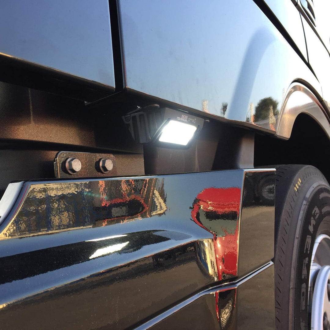 LED-MARTIN® Umfeldbeleuchtung XK300 - Gerätefachbeleuchtung - Trittbrettbeleuchtung - hochfest - Feu