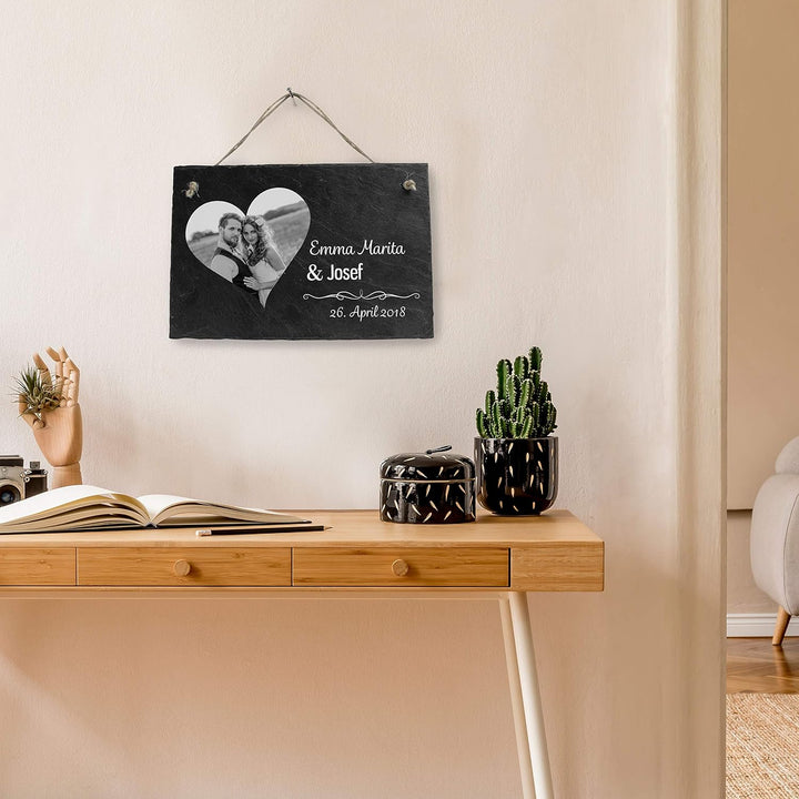 wandmotiv24 Schiefertafel Hochzeit, Aufhängeschild mit Strick, Personalisierbar Digitaldruck Schwarz