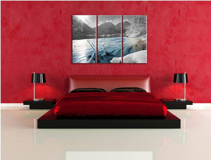 Ruhiger See im Winterwald schwarz/weiss 3-Teiler Leinwandbild 120x80 Bild auf Leinwand, XXL riesige