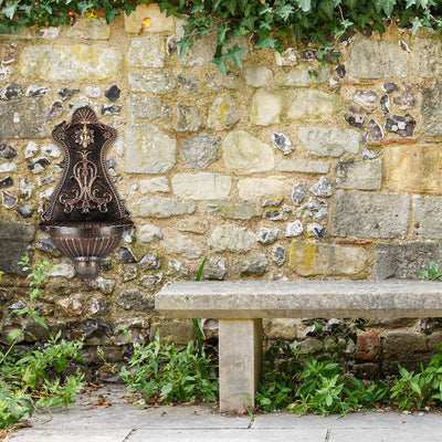 Relaxdays Wandbrunnen, Aussenwaschbecken & Schlauchhalter Antik, Gartenschlauchhalter mit Rosenmotiv