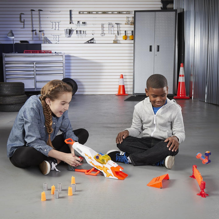 NERF Hasbro Nitro E0858EU4 Doubleclutch Inferno, Fahrzeugblasterset Multicolour