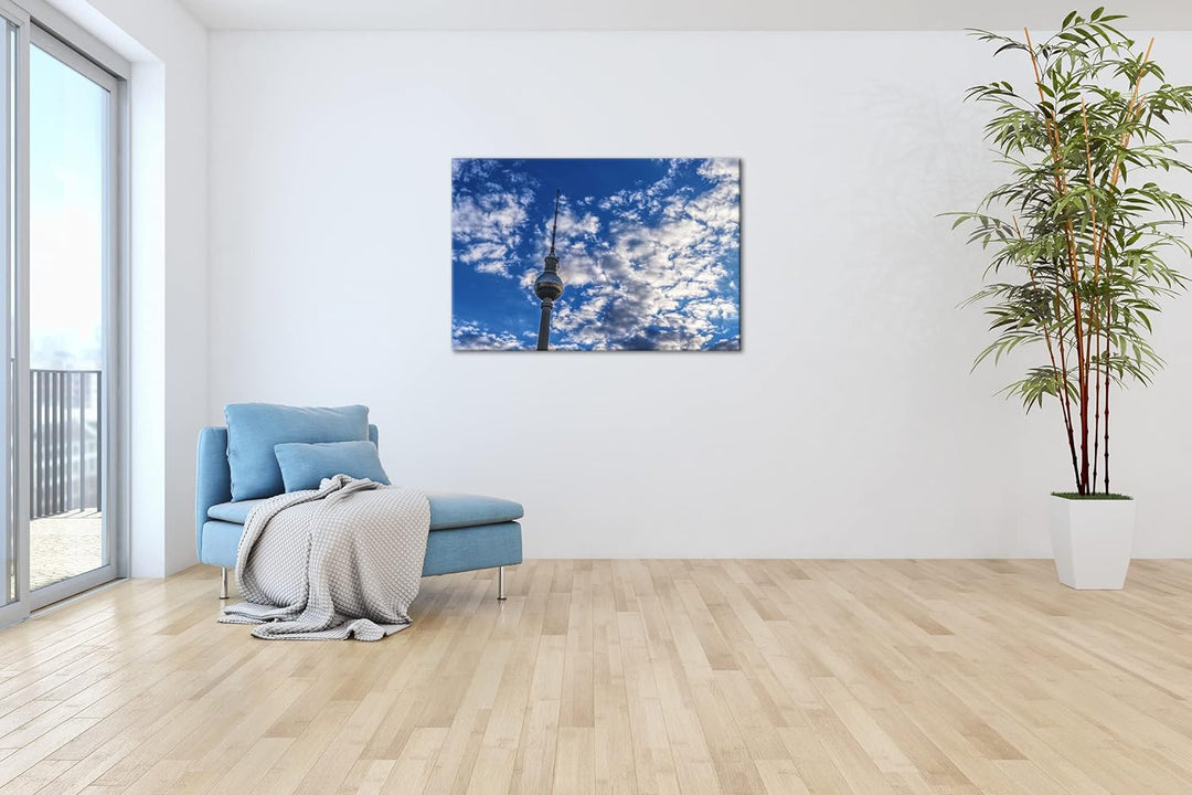 Spitze des Berliner Fernsehturms Format: 80x60 cm als Leinwandbild, Motiv fertig gerahmt auf Echthol
