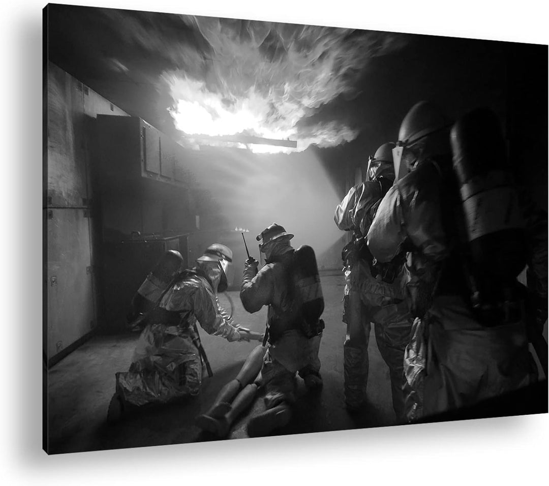 deyoli Feuerwehr Einsatz Format: 100x70 Effekt: Schwarz&Weiss als Leinwandbild, Motiv fertig gerahmt