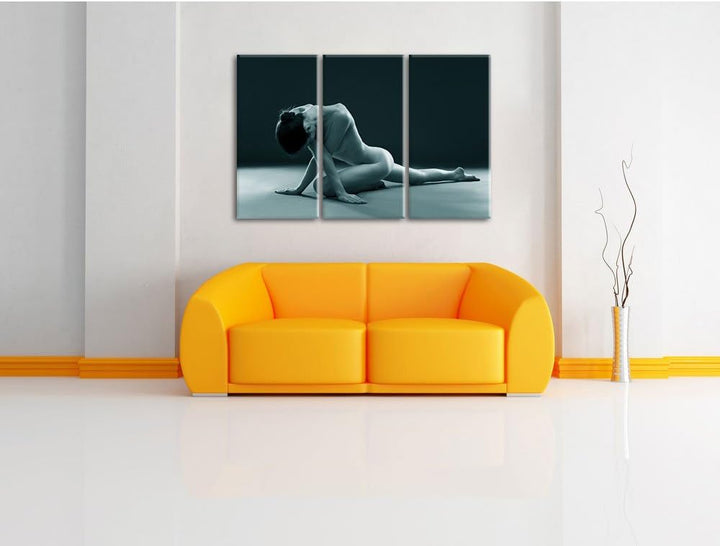Pixxprint Schöne sexy Frau Macht Yoga als Leinwandbild/Grösse: 3 Teilig (120x80) cm/Wandbild/Kunstdr