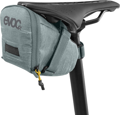 EVOC SEAT Bag Tour, kleine Satteltasche (hochwertige Saddle Bag, leichtes Fahrradzubehör, Abriebfest