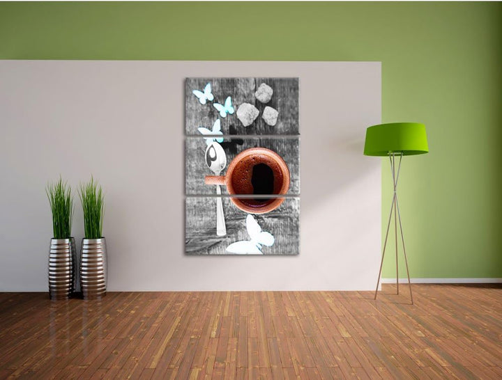 Pixxprint schmackhafter Kaffee mit Schmetterlingsdeko schwarz/weiss 3-Teiler Leinwandbild 120x80 Bil