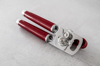 KitchenAid Klassischer Multifunktions-Dosenöffner/Flaschenöffner, 21 cm, Empire Red Einheitsgrösse R