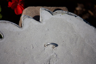 stoneandstyle Wandrelief Türdeko Sonne MOND Frost- und wetterfest massiver Steinguss