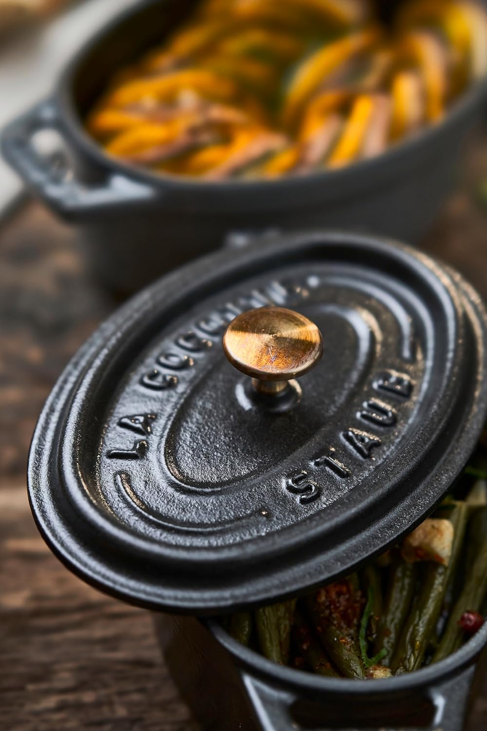 STAUB Gusseisen Bräter/Cocotte, Oval 17 cm, 1 L, Aromaregen Funktion, Für alle Herdarten geeignet, S