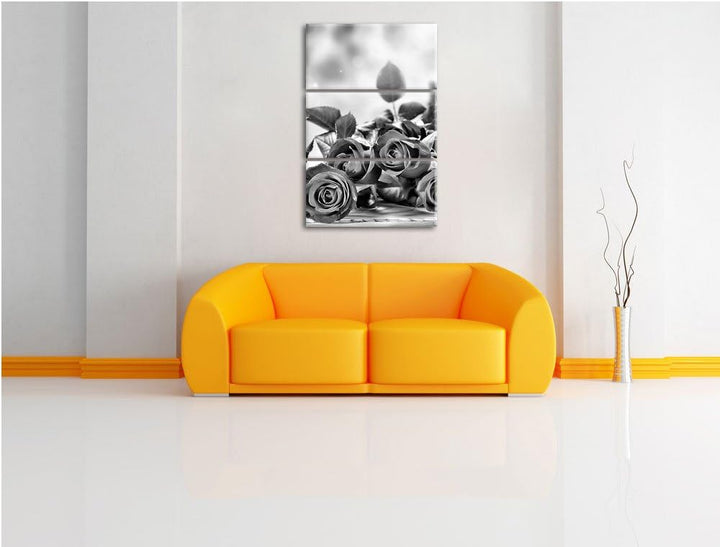 Pixxprint Rosenstrauss auf Holztisch als Leinwandbild/Grösse: 3 Teilig (120x80) / Wandbild/Kunstdruc