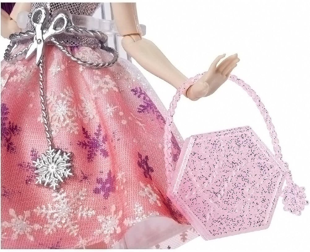 Ever After High Poppy O'Hair Fairest on Ice
