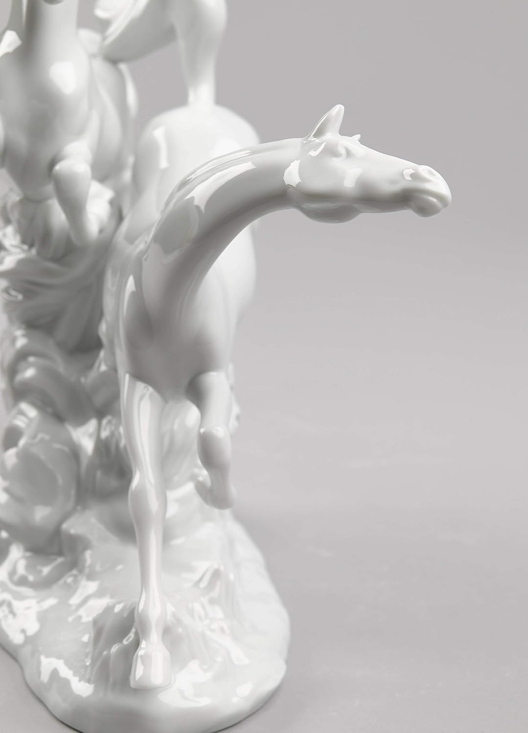 LLADRÓ Figur Pferde Im Galopp. Weiss. Pferde. Porzellan.