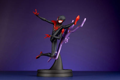 Kotobukiya Spider-Man: Into The Spider-Verse ARTFX+ Statue 1/10 Spider-Man Miles Morales He