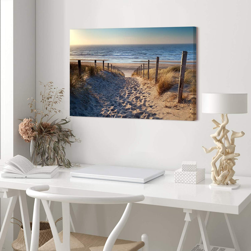 PICANOVA – Bild auf Leinwand Weg zum Meer 60x40cm – Leinwandbild – Premium Leinwanddruck – Wandbild