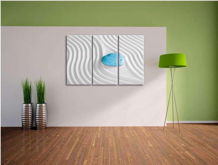 Ein Stein im Sand mit Wellenmuster schwarz/weiss 3-Teiler Leinwandbild 120x80 Bild auf Leinwand, XXL