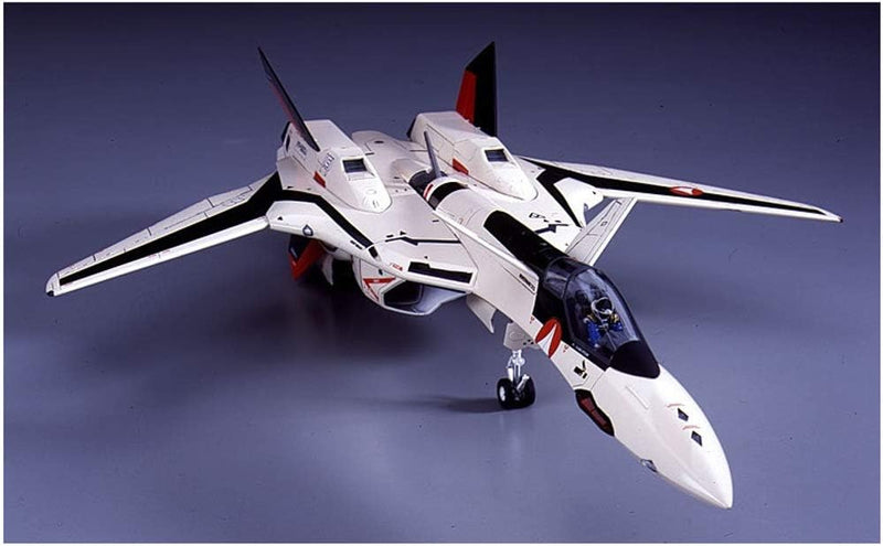 Macross Plus YF-19 Advanced Fighter 1/72 Scale