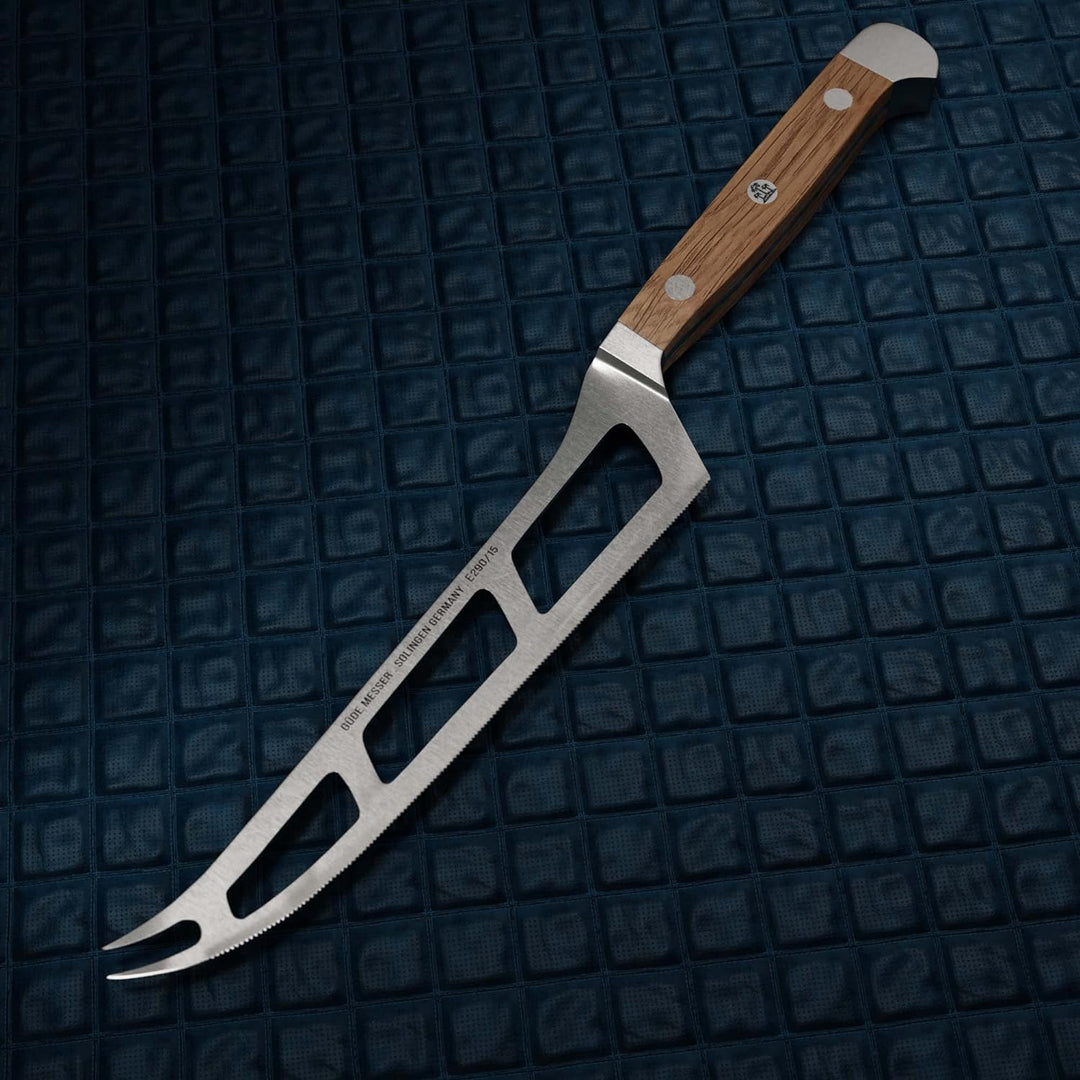 GÜDE Solingen - Weichkäsemesser Käsemesser geschmiedet, 15 cm, Fasseichenholz, ALPHA FASSEICHE, Dopp