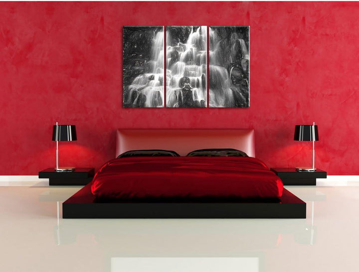 Pixxprint Yoga am Wasserfall in Bali als Leinwandbild/Grösse: 3 Teilig (120x80 cm) cm/Wandbild/Kunst