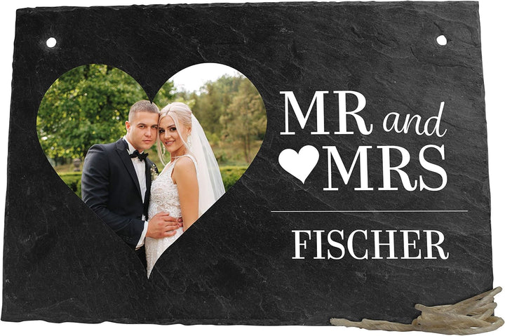 wandmotiv24 Schiefertafel Hochzeit Mr. & Mrs., Aufhängeschild mit Strick, Personalisierbar Digitaldr