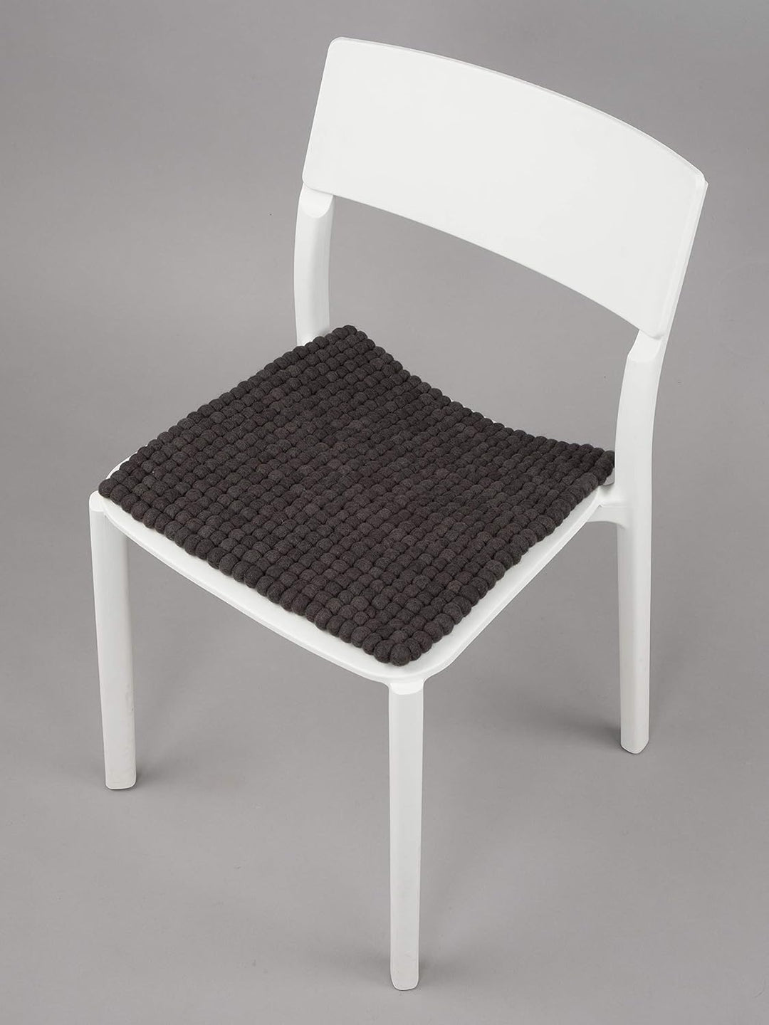 myfelt Filzkugel-Sitzauflage Stuhlauflage - Kuno - quadratisch, 36x36 cm, Anthrazit