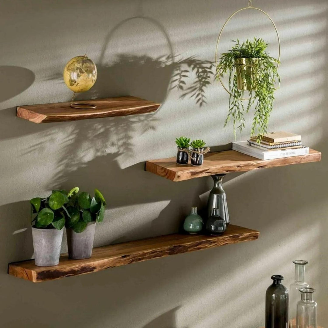 RINGO-Living Massivholz Schweberegal Baumkante in Natur-dunkel, Holzregal 90 cm breit, Landhaus Wand