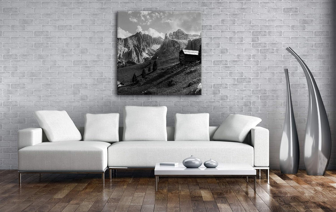einsame Hütte in den Bergen Format: 70x70 Effekt: Schwarz&Weiss als Leinwandbild, Motiv fertig gerah