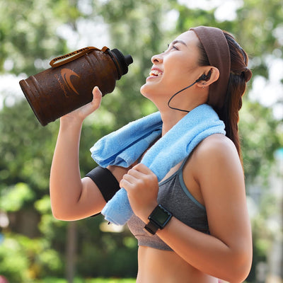 Daikoku Edelstahl Wasserflasche - 1.3l BPA frei - Nützlich für das Fitnessstudio und alle Arten von