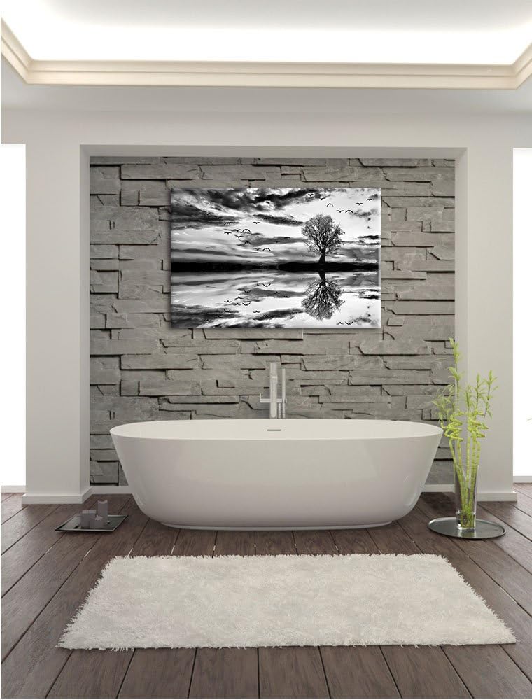 Pixxprint Monocrome, Einsamer Baum spiegelt Sich im Wasser, Format: 100x70 auf Leinwand, XXL riesige