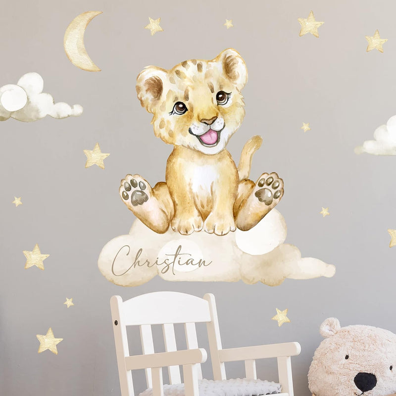 Löwe auf der Wolke V331 mit Wunschname | handgezeichnet | AUFKLEBER Kindergarten | Wandsticker Kinde