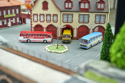 Carson 500504142 1:87 Mercedes Benz Bus O 302 Dt. Post 2.4G 100% RTR-Fahrfertiges Modell, 2.4 GHz Fe