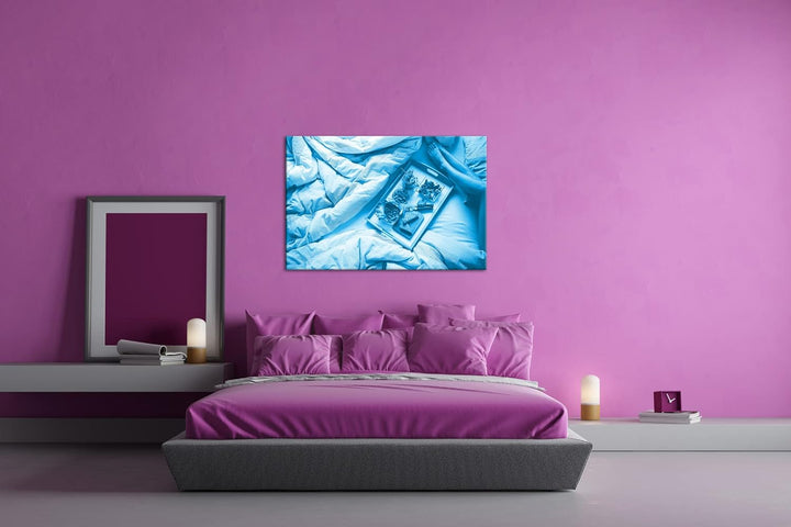 deyoli gesundes Frühstück im Bett Format: 60x40 Effekt: Monocrome Blau als Leinwand, Motiv fertig ge