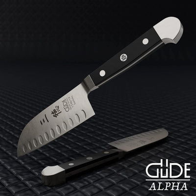 GÜDE Solingen - Santoku mit Kulle geschmiedet, 14 cm, POM schwarz, ALPHA, Doppelkropf, Handmade Germ