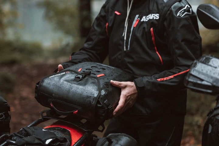 SysBag WP M with Right Adapter Plate 17-23l. Waterproof. for Side Carriers.
