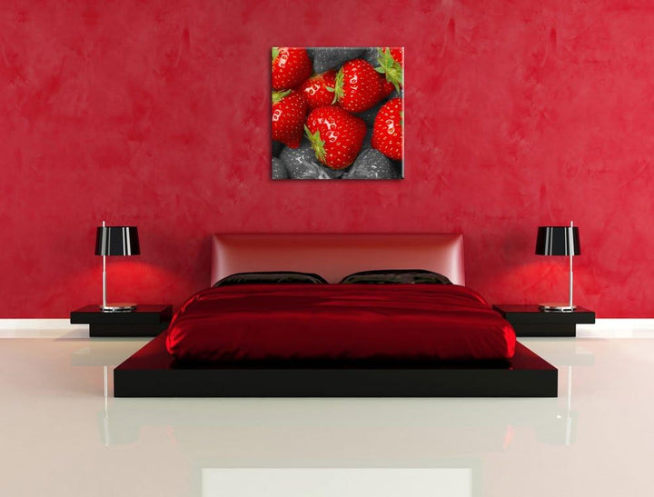 Pixxprint Leckere Knallrote Erdbeere als Leinwandbild Quadratisch/Grösse: 70x70 / Wandbild/Kunstdruc