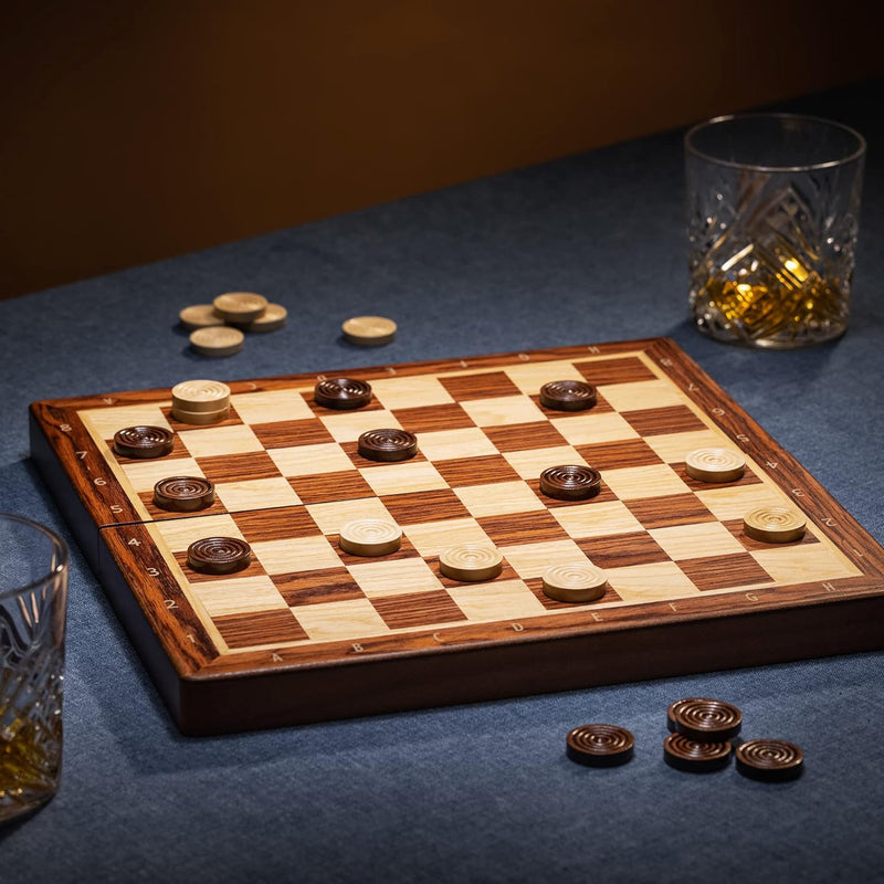 Navaris 2in1 Schach und Damespiel - Schachbrett klappbar mit Magnetverschluss - Reise Chess Set für