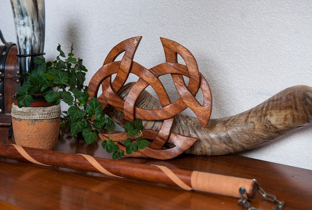 Windalf Celtic Wandbild ARWAIN Ø 22 cm Offene Dreifalt Holzbild Wandornament Handarbeit aus Holz