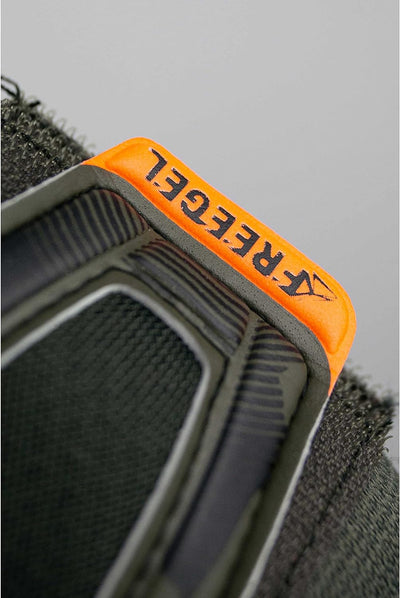 Reusch Unisex – Erwachsene Torwarthandschuhe Attrakt Freegel Gold X mit Hervorragendem Grip und Inne