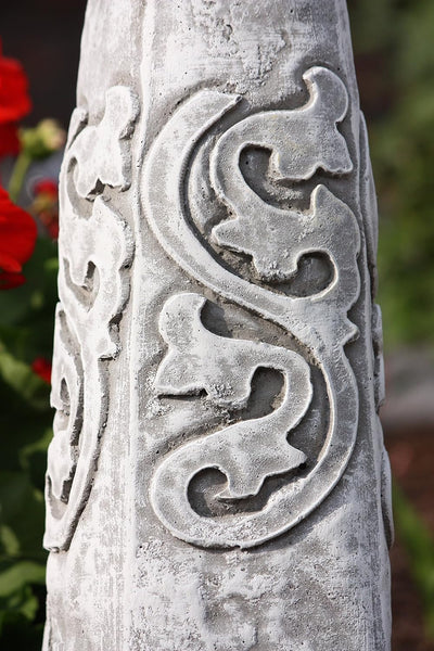 Steinskulptur Steinfigur Obelisk, Frost- und wetterfest, massiver Steinguss