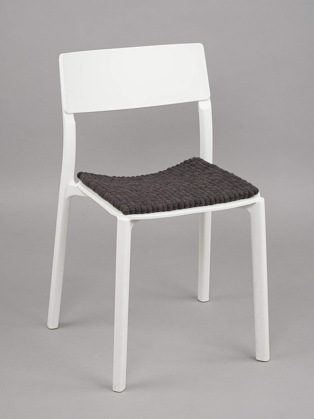 myfelt Filzkugel-Sitzauflage Stuhlauflage - Kuno - quadratisch, 36x36 cm, Anthrazit