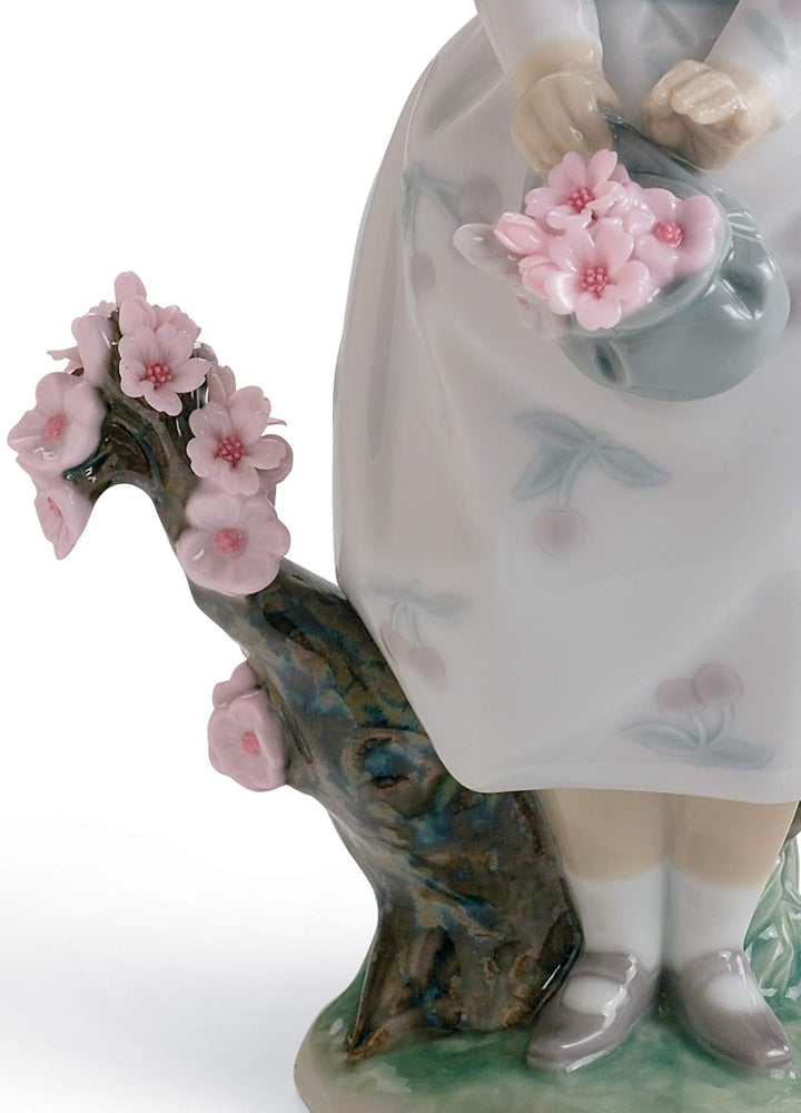 LLADRÓ Mädchen-Figur Blühende Jahreszeit Mädchen. Mädchen Mit Blumen. Porzellan.
