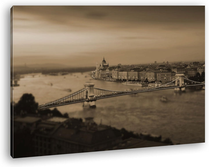 deyoli Budapest bei Abenddämmerung Format: 80x60 Effekt: Sepia als Leinwand, Motiv fertig gerahmt au